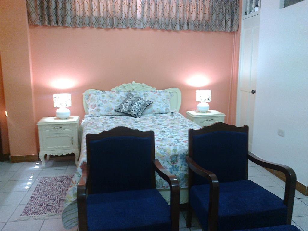 Strenua Santa Maria Suites トルヒーリョ 部屋 写真