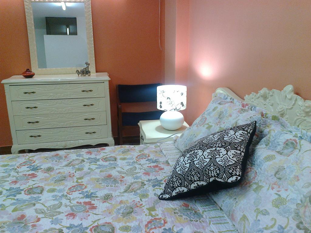 Strenua Santa Maria Suites トルヒーリョ エクステリア 写真